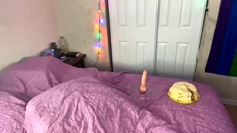 Snapshot of transgirl_omi chatting on December 31, 2024, 9:39 pm TransDomme Omi online show from December 31, 2024, 9:39 pm