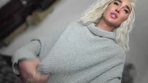 Snapshot of transnextdoor_ chatting on May 6, 2026, 6:46 pm ALMIGHTY GODDESS VALENTINA online show from May 6, 2026, 6:46 pm