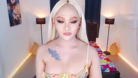 KYLIE BELLA  TS online show from April 13, 2026, 10:43 am