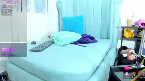 Snapshot of transwhore_ chatting on December 5, 2025, 1:42 pm CLEO online show from December 5, 2025, 1:42 pm