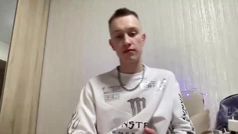 Travis online show from April 1, 2026, 1:41 pm