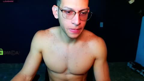 TRAVIS. online show from February 12, 2025, 5:48 pm