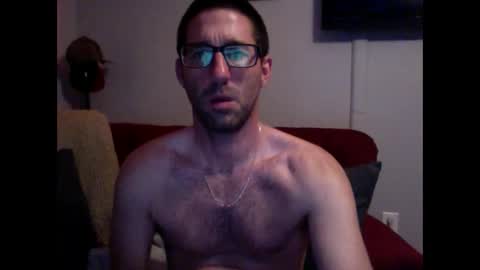 Snapshot of traviskenn chatting on February 22, 2025, 2:39 am TravisKenn online show from February 22, 2025, 2:39 am