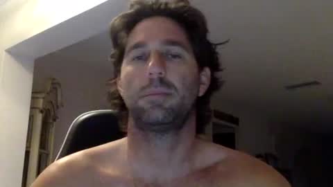 TravisKenn online show from January 14, 2026, 12:33 pm