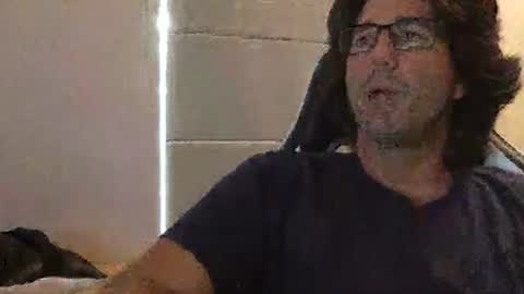 TravisKenn online show from March 31, 2026, 11:32 am