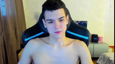 Snapshot of travisrivas chatting on March 12, 2025, 10:59 am travisrivas online show from March 12, 2025, 10:59 am