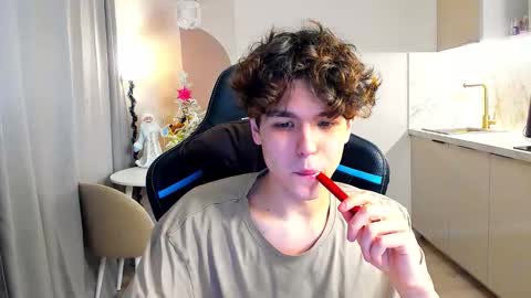 Snapshot of travisrivas chatting on December 3, 2025, 3:47 am travisrivas online show from December 3, 2025, 3:47 am