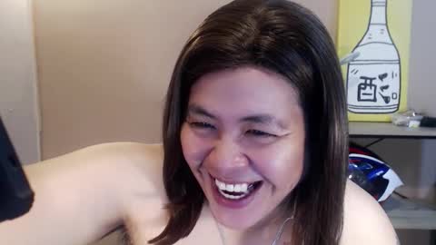 Snapshot of treat_urself chatting on February 8, 2026, 9:45 am marian online show from February 8, 2026, 9:45 am