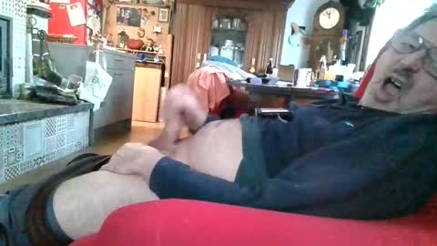 Snapshot of trebgeis1 chatting on January 17, 2026, 1:05 pm trebgeis1 online show from January 17, 2026, 1:05 pm