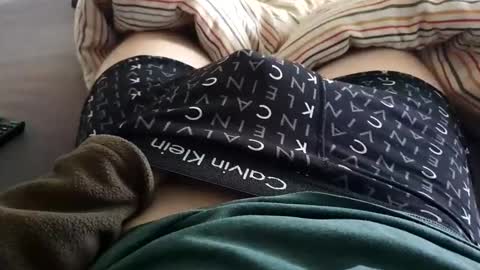 Snapshot of tree1989 chatting on October 25, 2025, 10:23 am tree1989 online show from October 25, 2025, 10:23 am