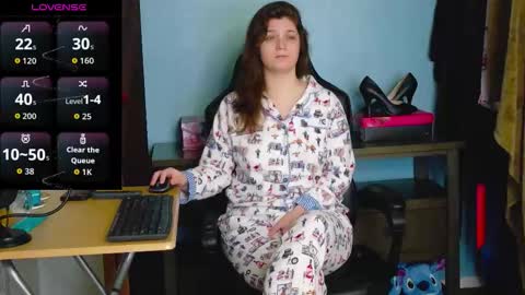 TreeJeanne online show from November 21, 2025, 2:54 am