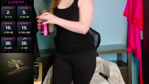 TreeJeanne online show from March 18, 2026, 2:04 am