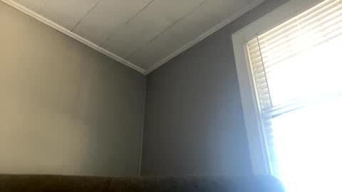 Snapshot of treeman817 chatting on November 14, 2025, 3:33 pm treeman817 online show from November 14, 2025, 3:33 pm