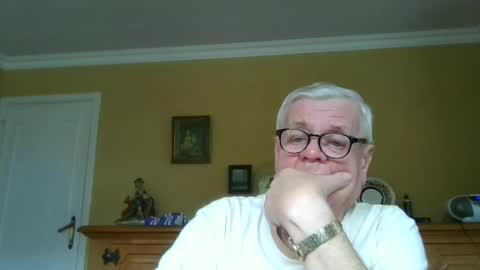 Snapshot of trekbeestje1 chatting on February 11, 2026, 9:47 am trekbeestje online show from February 11, 2026, 9:47 am