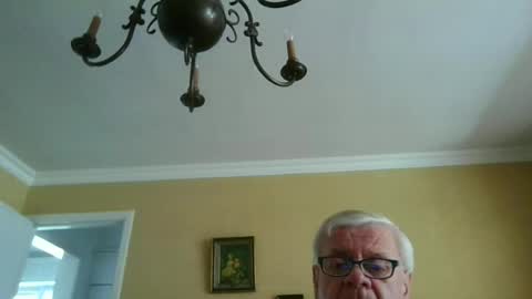 Snapshot of trekbeestje1 chatting on June 24, 2026, 7:40 am trekbeestje online show from June 24, 2026, 7:40 am