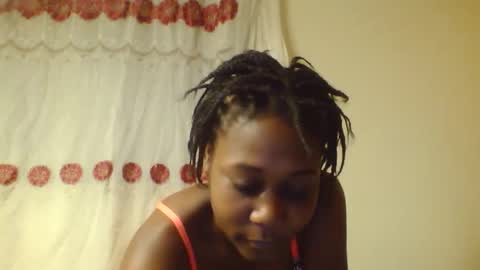 Snapshot of tresyamber chatting on May 7, 2026, 1:11 am tresyamber online show from May 7, 2026, 1:11 am