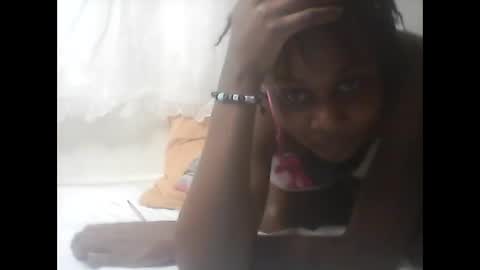 Snapshot of tresyamber chatting on May 19, 2026, 3:51 pm tresyamber online show from May 19, 2026, 3:51 pm