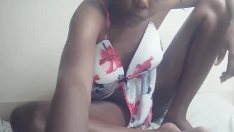 Snapshot of tresyamber chatting on May 29, 2026, 5:49 am tresyamber online show from May 29, 2026, 5:49 am