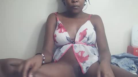 Snapshot of tresyamber chatting on May 29, 2026, 5:55 pm tresyamber online show from May 29, 2026, 5:55 pm