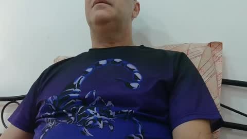 Snapshot of trevido4u chatting on July 20, 2026, 1:53 am trevido4u online show from July 20, 2026, 1:53 am
