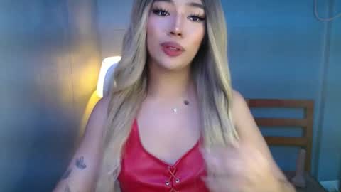 trexie_fucks15 online show from December 21, 2025, 3:41 pm