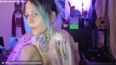 Snapshot of tricky_nymph chatting on December 6, 2024, 5:09 am Cassie online show from December 6, 2024, 5:09 am