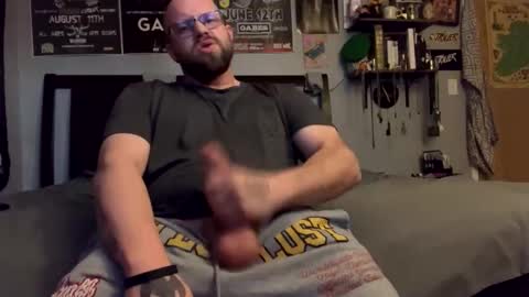 Snapshot of triller402 chatting on February 18, 2026, 1:18 pm triller402 online show from February 18, 2026, 1:18 pm