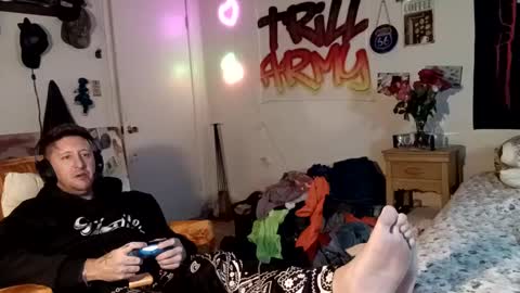 trillnonymau5 online show from December 8, 2024, 10:14 pm