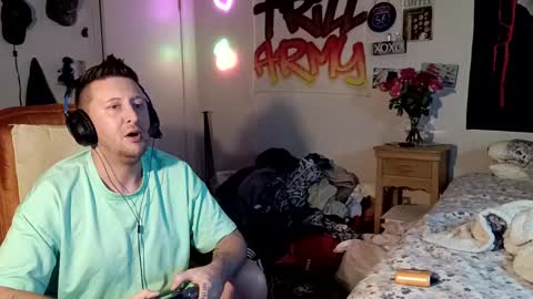 trillnonymau5 online show from December 11, 2024, 2:41 am