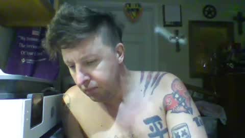 trillnonymau5 online show from February 24, 2025, 4:38 am