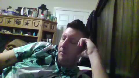 trillnonymau5 online show from February 27, 2025, 2:42 am