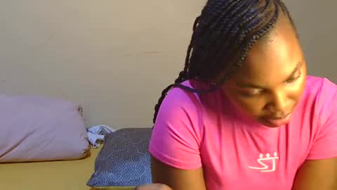 Snapshot of trina_z chatting on July 16, 2026, 8:48 pm trina_z online show from July 16, 2026, 8:48 pm