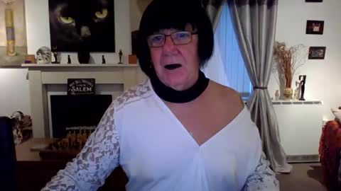 Snapshot of trinity1011 chatting on November 8, 2025, 6:57 am trinity1011 online show from November 8, 2025, 6:57 am