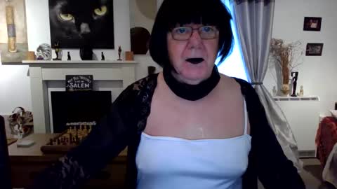 Snapshot of trinity1011 chatting on March 7, 2026, 8:22 am trinity1011 online show from March 7, 2026, 8:22 am