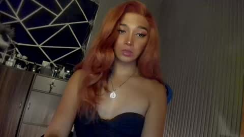 Snapshot of trinityfucksyou chatting on December 29, 2024, 7:00 pm Ms Ella online show from December 29, 2024, 7:00 pm