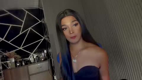 Snapshot of trinityfucksyou chatting on March 5, 2025, 2:56 pm Ms Ella online show from March 5, 2025, 2:56 pm