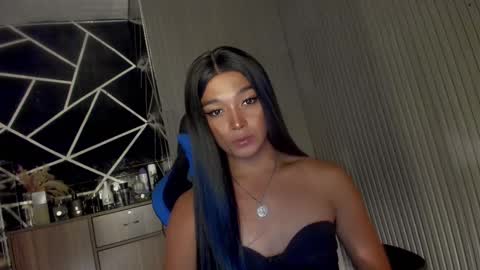 Snapshot of trinityfucksyou chatting on March 6, 2025, 5:54 pm Ms Ella online show from March 6, 2025, 5:54 pm