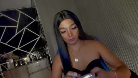 Snapshot of trinityfucksyou chatting on March 8, 2025, 3:35 pm Ms Ella online show from March 8, 2025, 3:35 pm