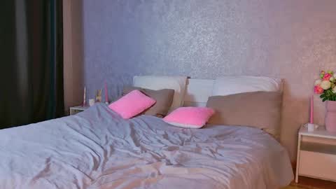 Snapshot of trinnitysweet chatting on December 20, 2025, 3:08 pm Luna online show from December 20, 2025, 3:08 pm