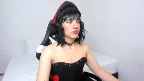 Snapshot of trinydoll chatting on December 24, 2024, 11:06 am Triny online show from December 24, 2024, 11:06 am