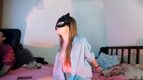 Snapshot of trioa chatting on February 2, 2025, 5:21 am Tony and Kristina wait you everyday start 2230-0000 GMT online show from February 2, 2025, 5:21 am