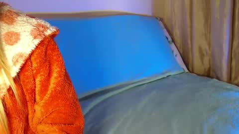 Snapshot of trioa chatting on October 6, 2025, 6:16 pm Tony and Kristina wait you everyday start 2230-0000 GMT online show from October 6, 2025, 6:16 pm