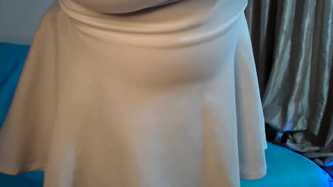 Snapshot of trioa chatting on November 17, 2025, 7:19 pm Tony and Kristina wait you everyday start 2230-0000 GMT online show from November 17, 2025, 7:19 pm