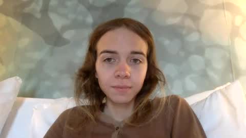 trippybb222 online show from November 23, 2025, 8:52 pm