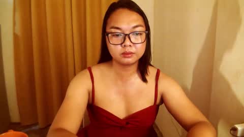 Snapshot of trishakera chatting on November 17, 2025, 1:50 pm trisha online show from November 17, 2025, 1:50 pm