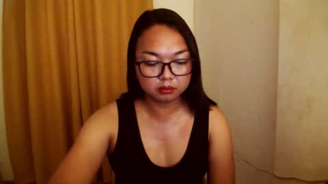 Snapshot of trishakera chatting on November 20, 2025, 3:28 am trisha online show from November 20, 2025, 3:28 am