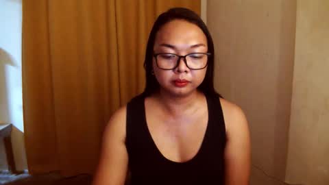 Snapshot of trishakera chatting on November 29, 2025, 12:19 pm trisha online show from November 29, 2025, 12:19 pm