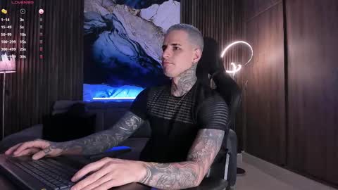 Snapshot of trisstan_ chatting on October 27, 2025, 5:17 pm Alexander online show from October 27, 2025, 5:17 pm