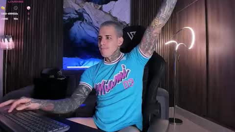 Snapshot of trisstan_ chatting on November 18, 2025, 9:52 pm Alexander online show from November 18, 2025, 9:52 pm