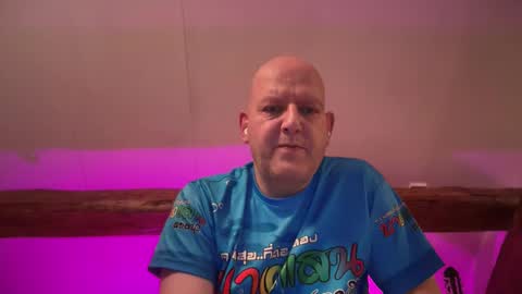 Snapshot of tritonspace chatting on February 25, 2026, 7:34 pm Triton online show from February 25, 2026, 7:34 pm